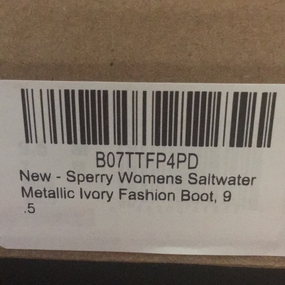 Sperry Women’s Saltwater Metallic Ivory Duck Boots